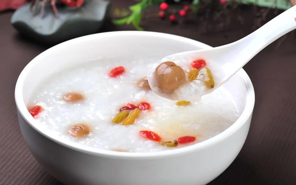 创业学什么赚钱?菏泽新东方海量项目商机无限!