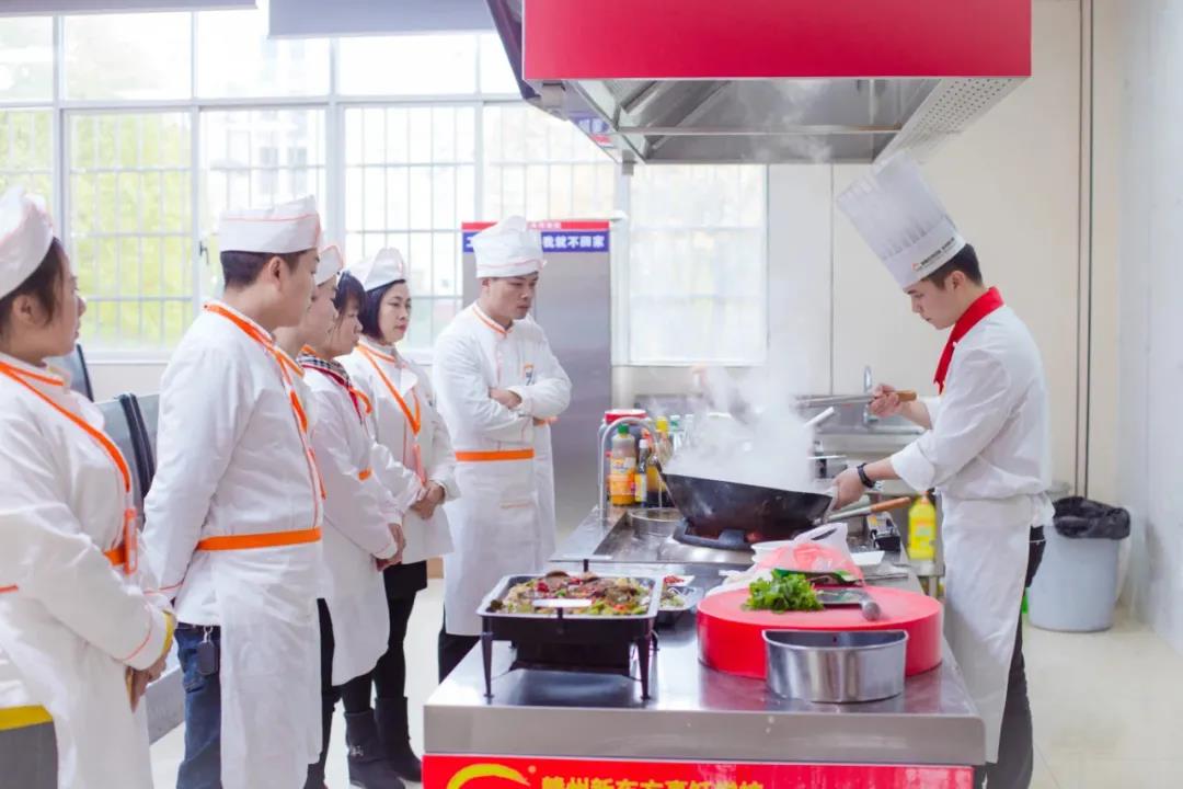 新东方烹饪「凡尔赛文学」大赏,满屏都是傲娇感,太上头了!