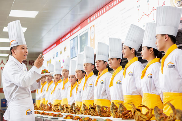 1756369947111949.jpg 3.jpg