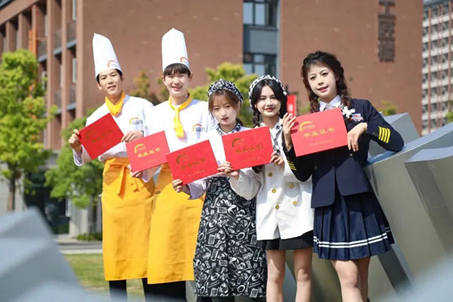 1758502571122204.jpg 1.jpg