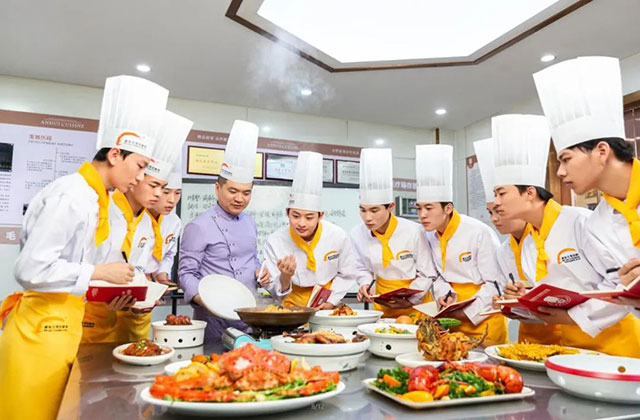 1758502577548269.jpg 2.jpg